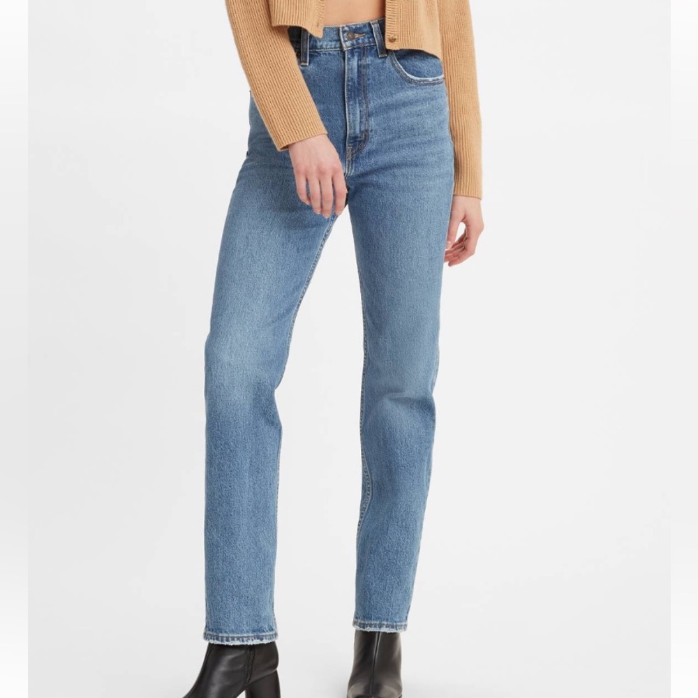 Levi’s: 70s High-rise Slim Straight Women’s Jeans in Medium Wash